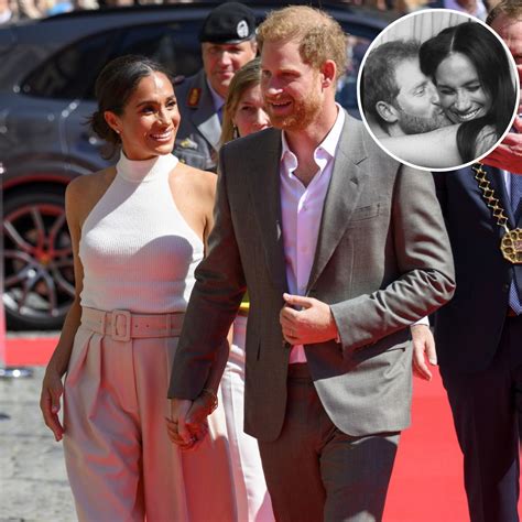 meghan markel nude|Meghan Markle, Prince Harry pack on PDA in their Netflix Polo。